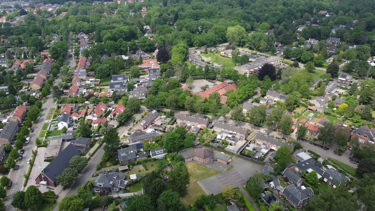 Daken en bebouwing in Leersum